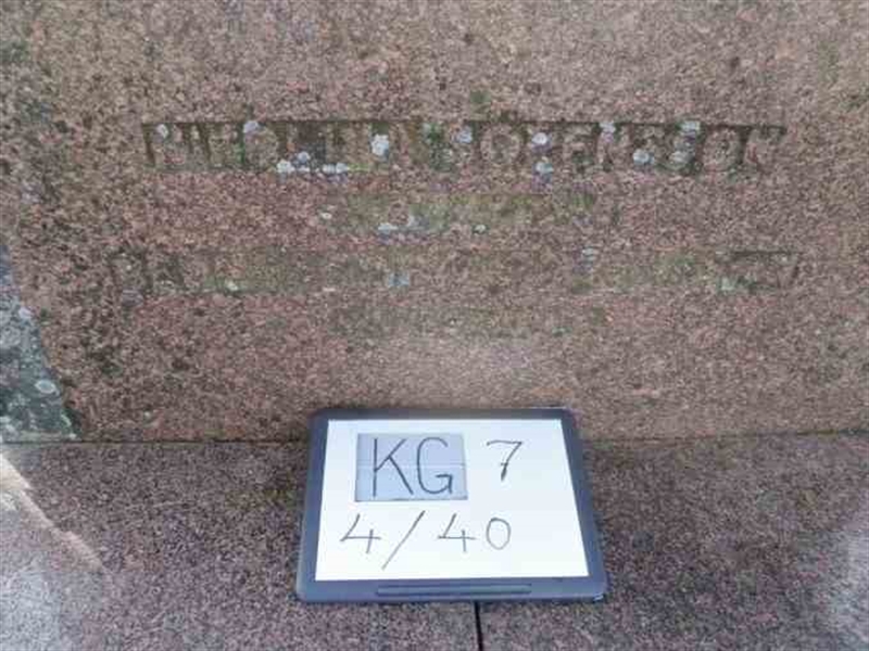 Hautatunnus: 7 04    40-1