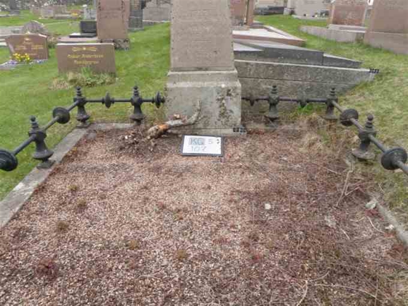 Hautatunnus: 5   107-2