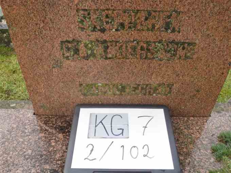 Gravnummer: 7 02   102-2