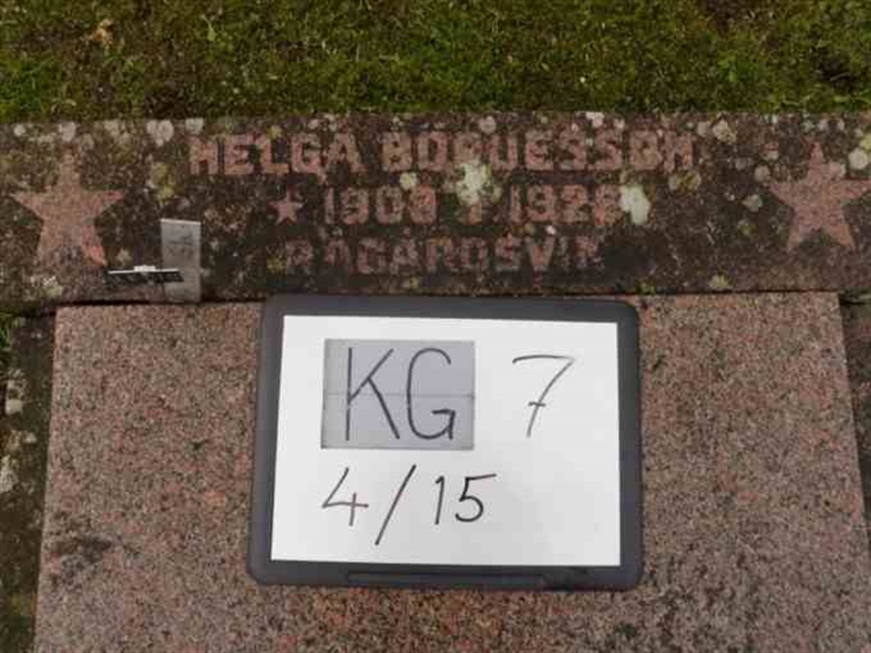 Gravnummer: 7 04    15-1