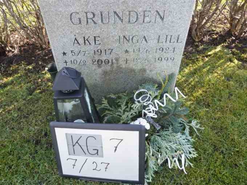 Gravnummer: 7 07    27