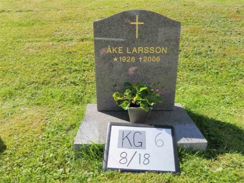 Gravnummer: 6 08    18