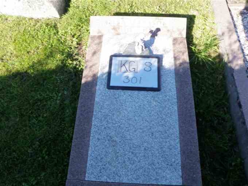 Grave number: 8   301-1