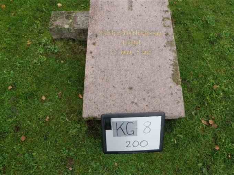 Gravnummer: 8   200-1