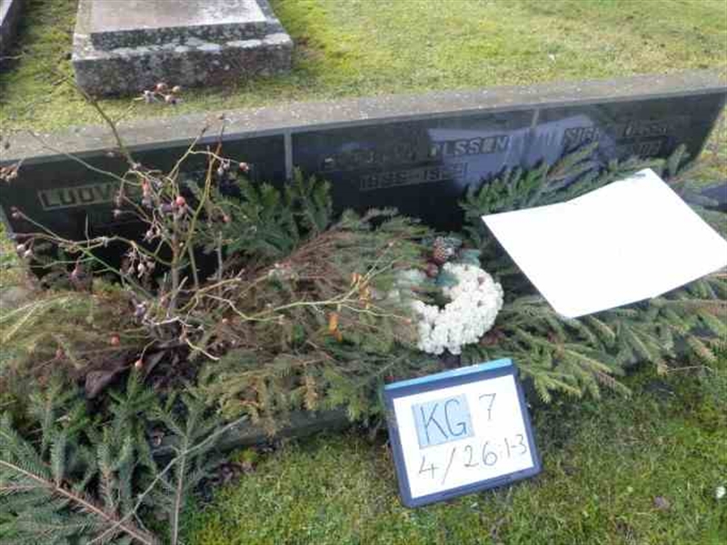 Gravnummer: 7 04    26-6