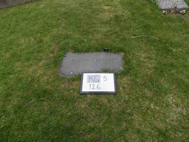 Gravnummer: 5   126-2