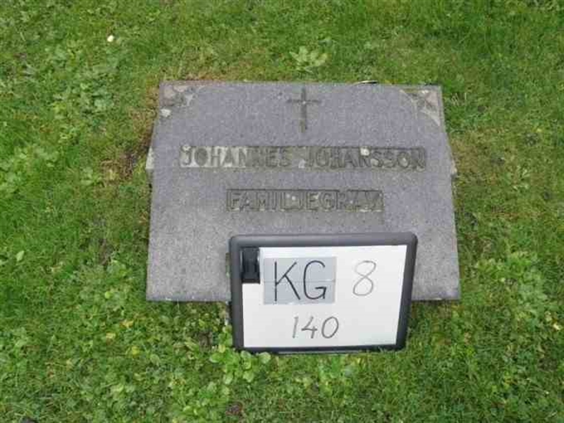 Hautatunnus: 8   140-2