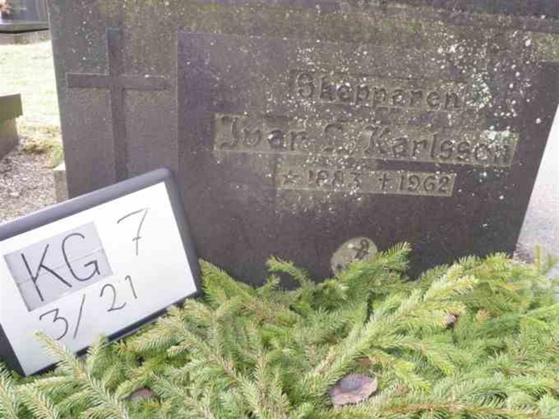 Hautatunnus: 7 03    21-2