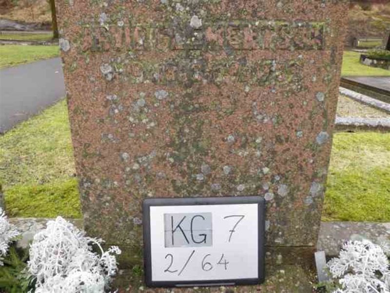 Hautatunnus: 7 02    64-2