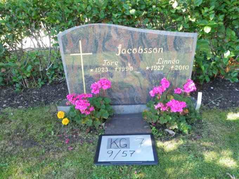 Hautatunnus: 7 09    57-2