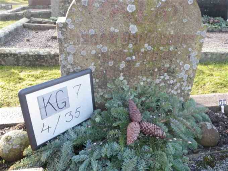 Hautatunnus: 7 04    35-2