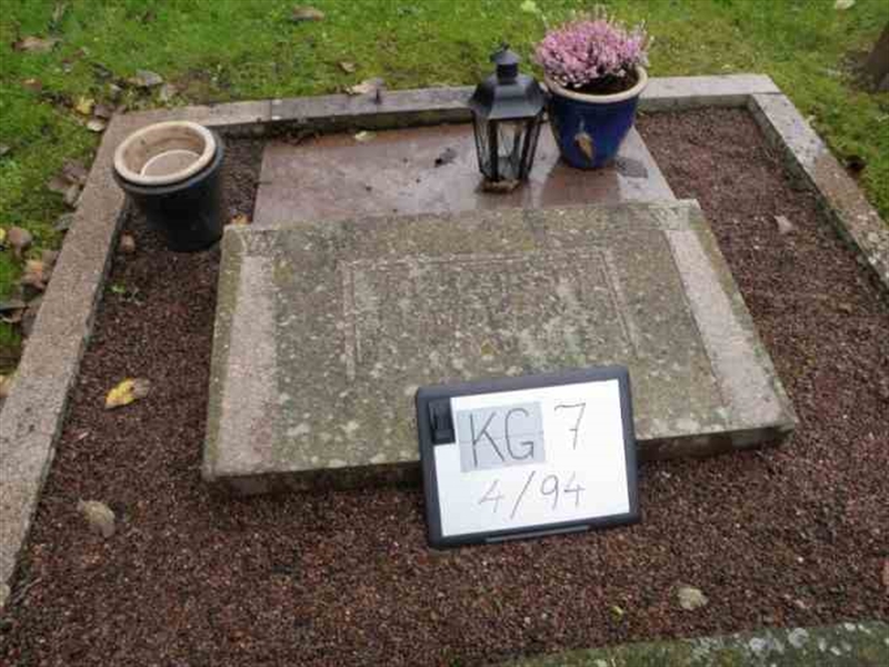 Hautatunnus: 7 04    94-2