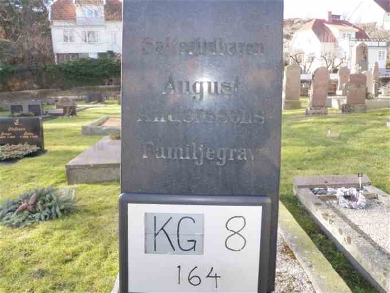 Gravnummer: 8   164-2