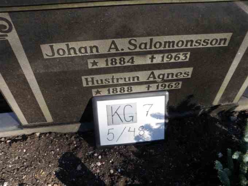 Hautatunnus: 7 05    48-2