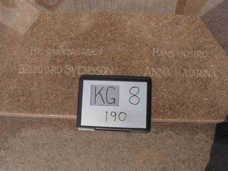 Gravnummer: 8   190-2