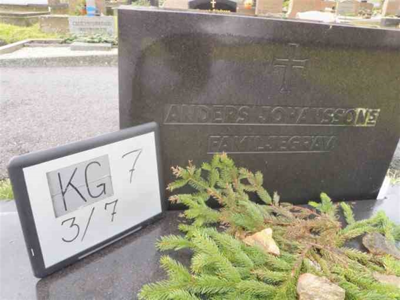 Hautatunnus: 7 03     7-2