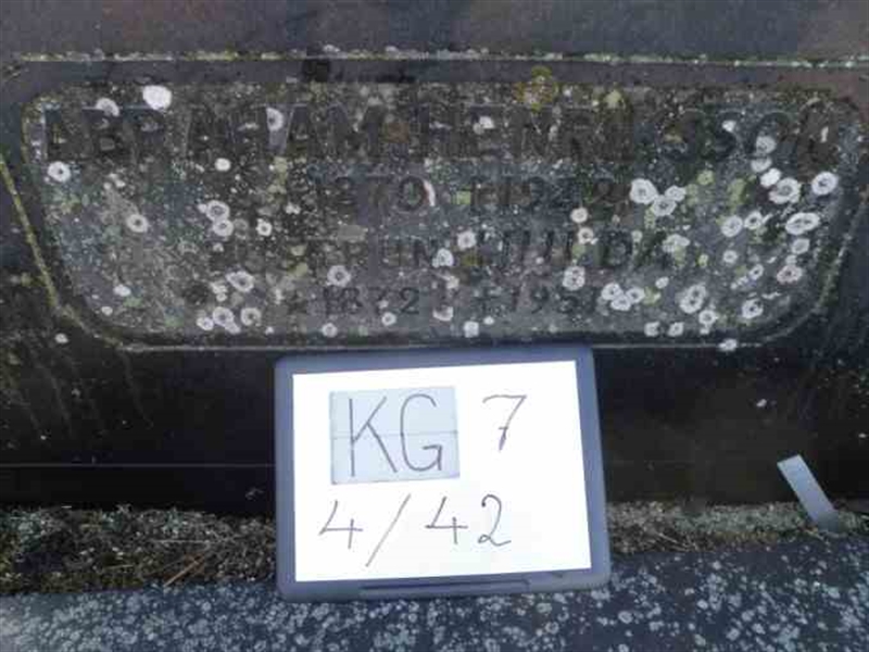 Hautatunnus: 7 04    42-2