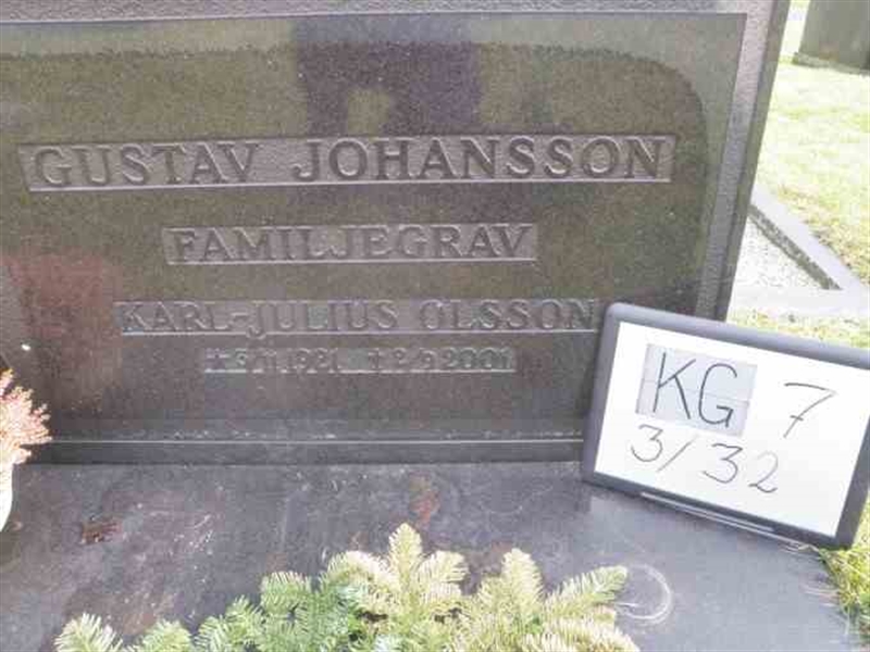 Hautatunnus: 7 03    32-2