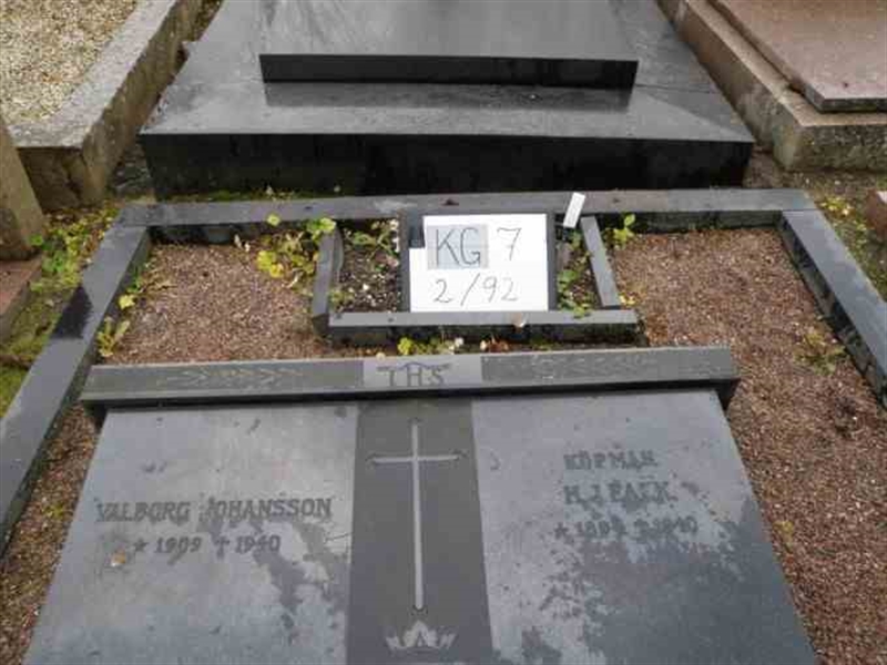 Hautatunnus: 7 02    92-2