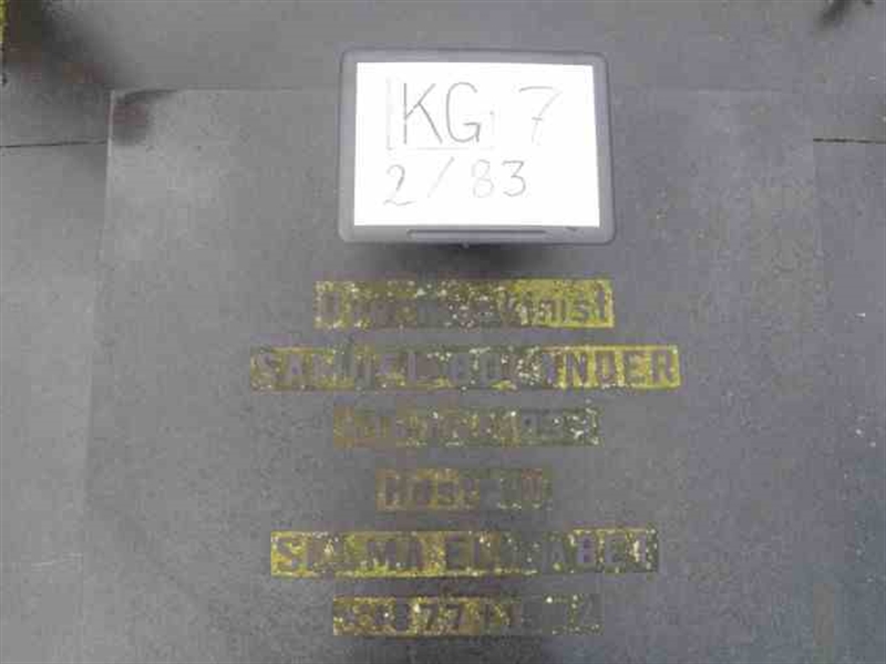 Hautatunnus: 7 02    83-2