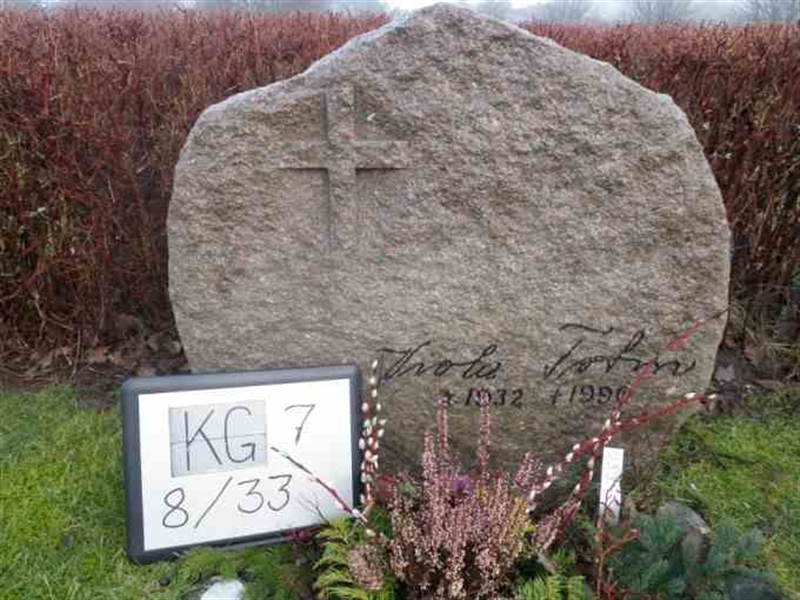 Hautatunnus: 7 08    33-2