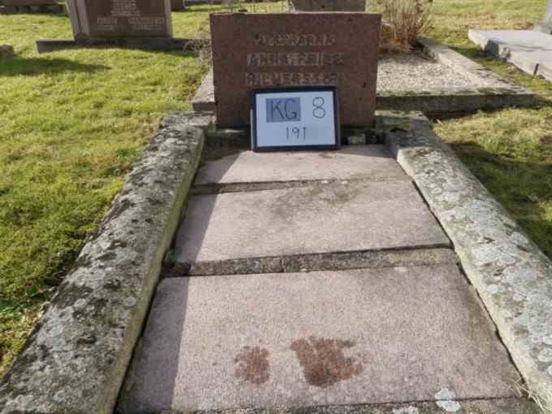 Gravnummer: 8   191-2