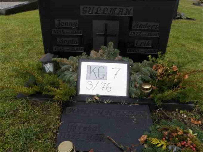 Hautatunnus: 7 03    76-2