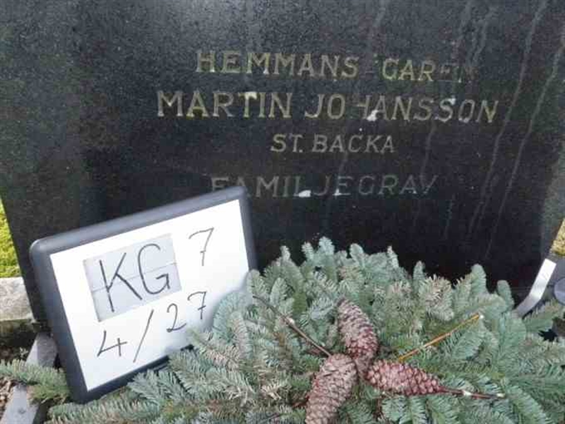 Hautatunnus: 7 04    27-2