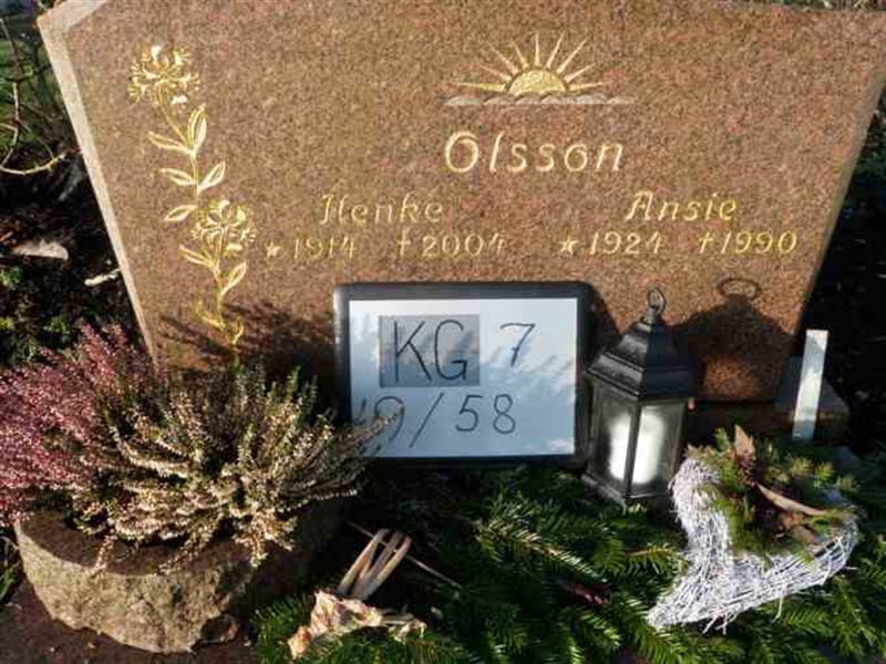 Hautatunnus: 7 09    58-2