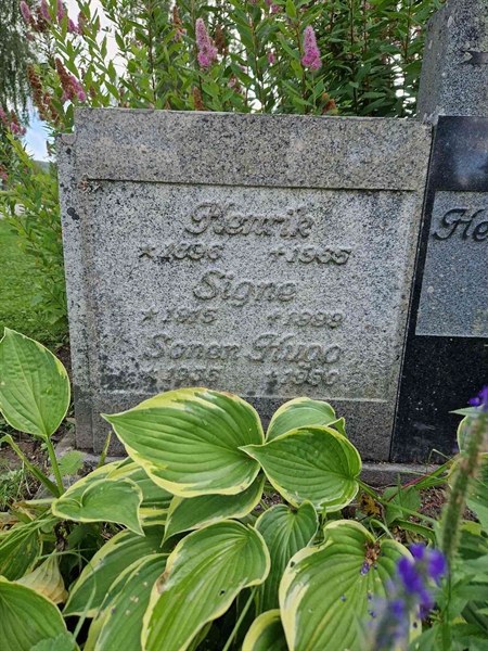 Grave number: 1 05    18