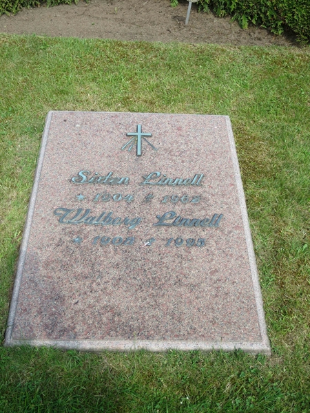 Grave number: HÖB 48    24