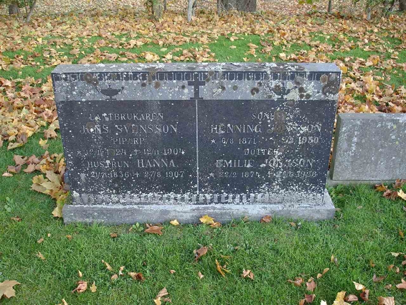 Grave number: FN L     9, 10, 11