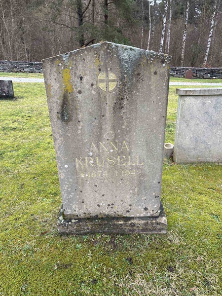 Grave number: L B 70