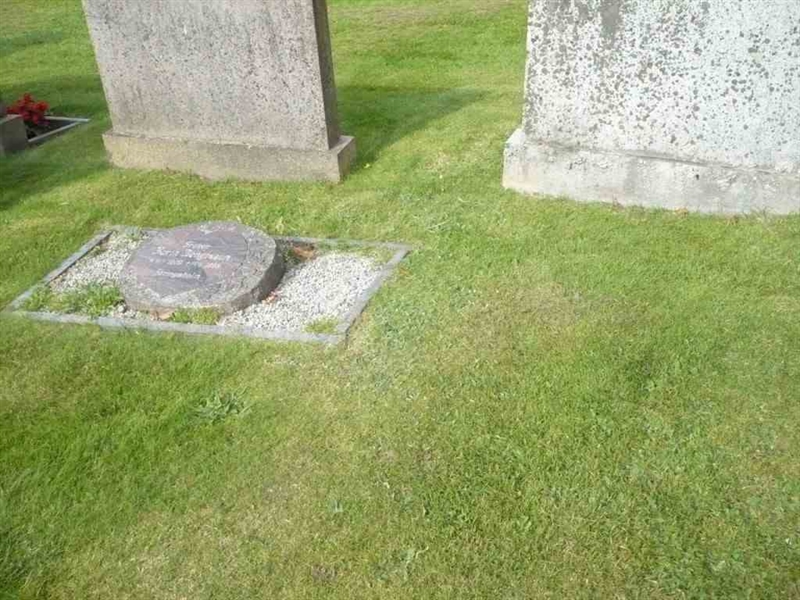 Grave number: SKF D    35, 36