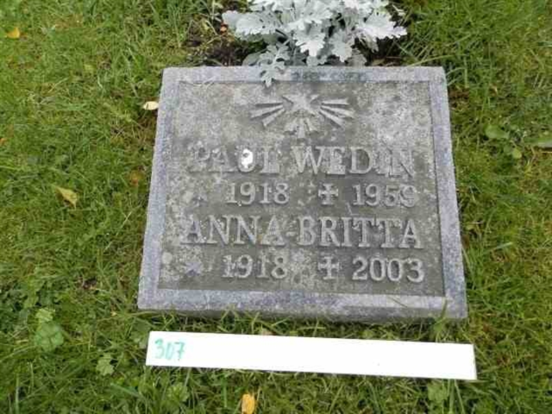Grave number: 1 1   307