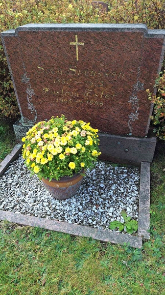 Grave number: VN K    54-55