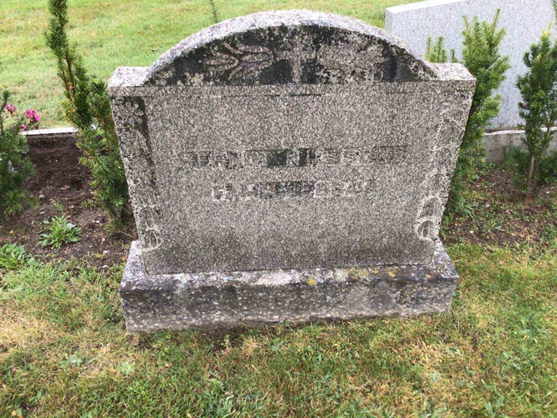 Grave number: 20 F    72-73