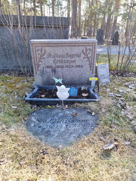Grave number: 2 02   60