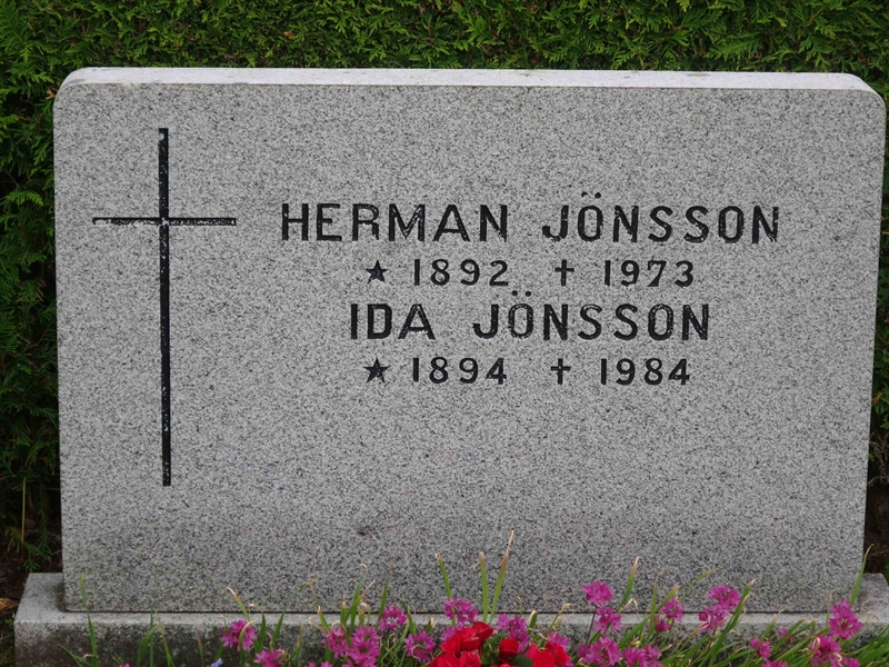Grave number: HÖB 61    10