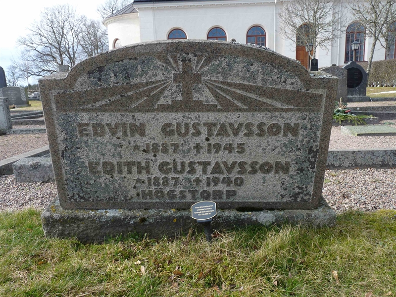 Grave number: SV 6    3