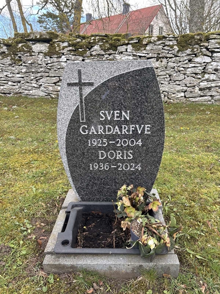 Grave number: FA 234, 235