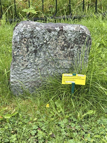 Grave number: IN 28    86