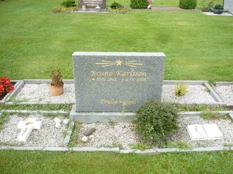 Grave number: SKF G   154, 155