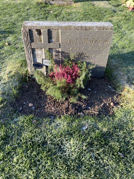 Grave number: 1 NB    55