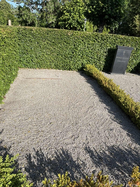 Grave number: NK E     1