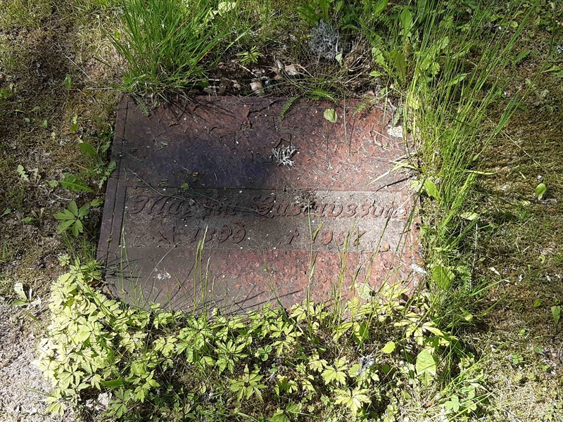 Grave number: KA 15    87