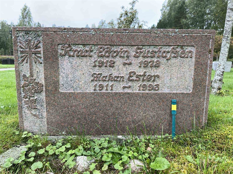 Hautatunnus: 1 19     47, 48, 49