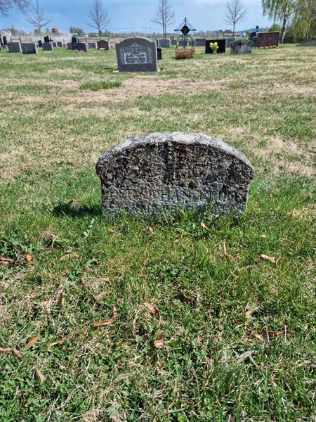 Grave number: D G 3   474a