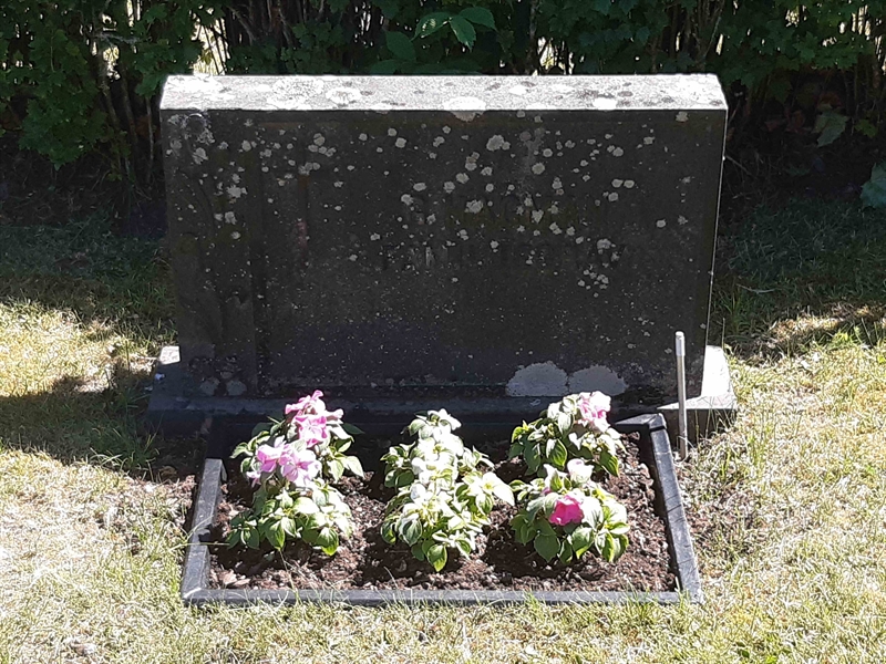 Grave number: JÄ 11    51