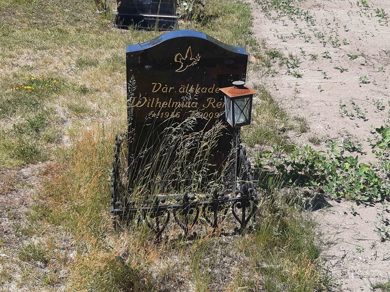 Grave number: JÄ 12   102